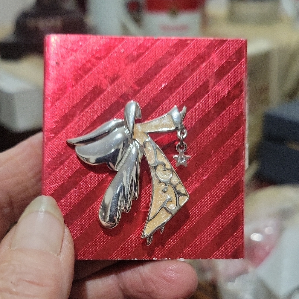 Elegant Silver and Gold Angel Wing Brooch